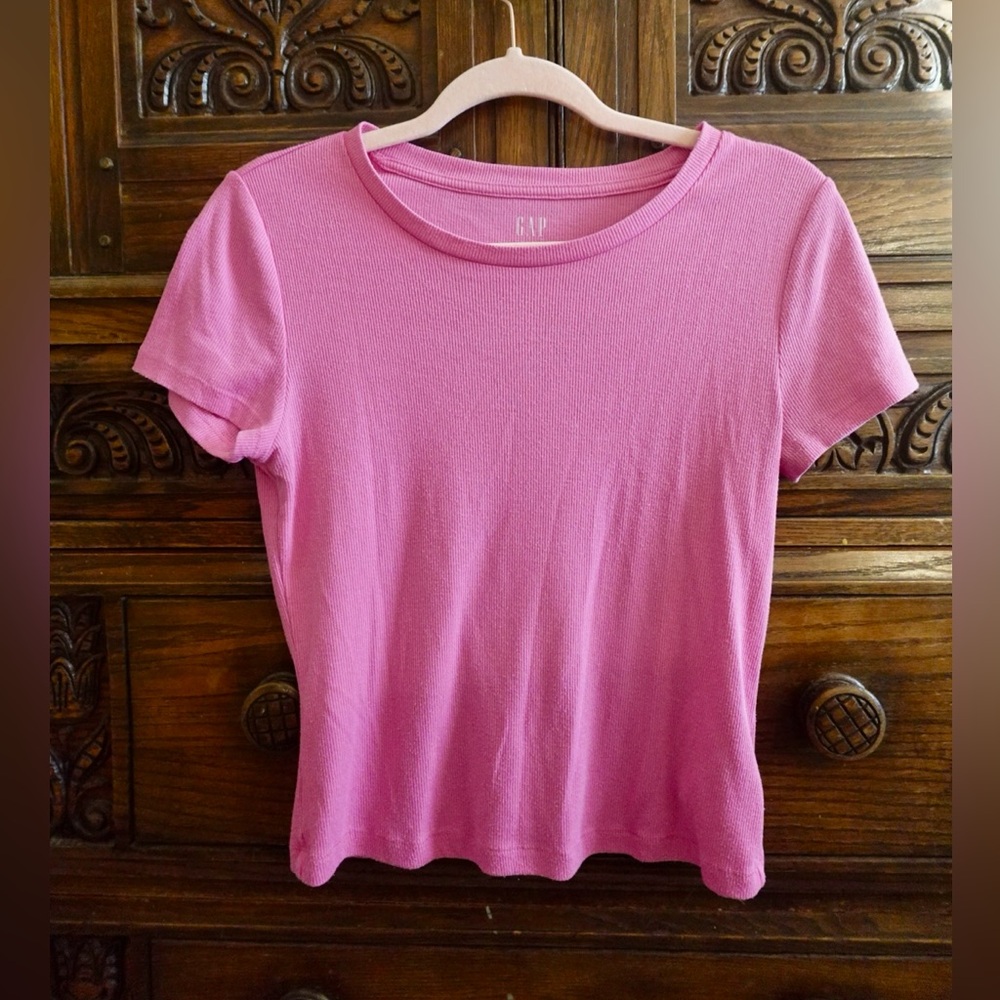 GAP RIB TEE PINK SHIRT SIZE MEDIUM